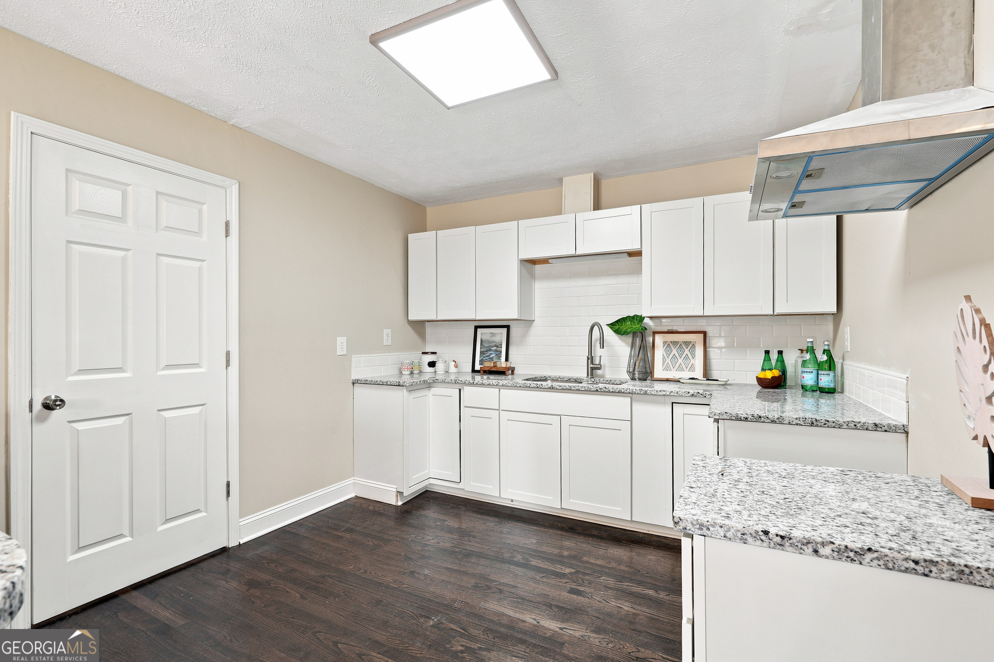2675 Fraser Road
