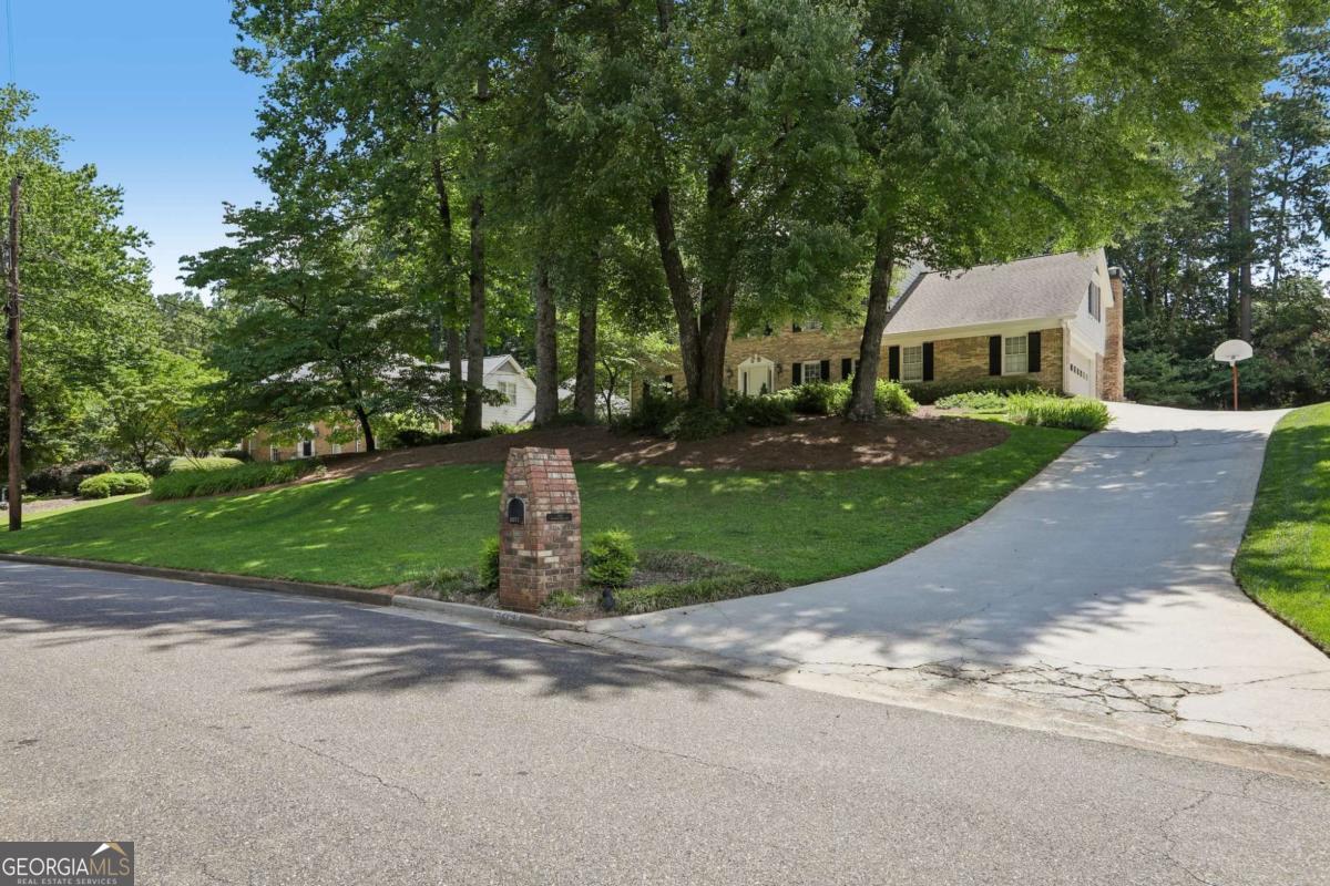 5271 Wyntercreek Way