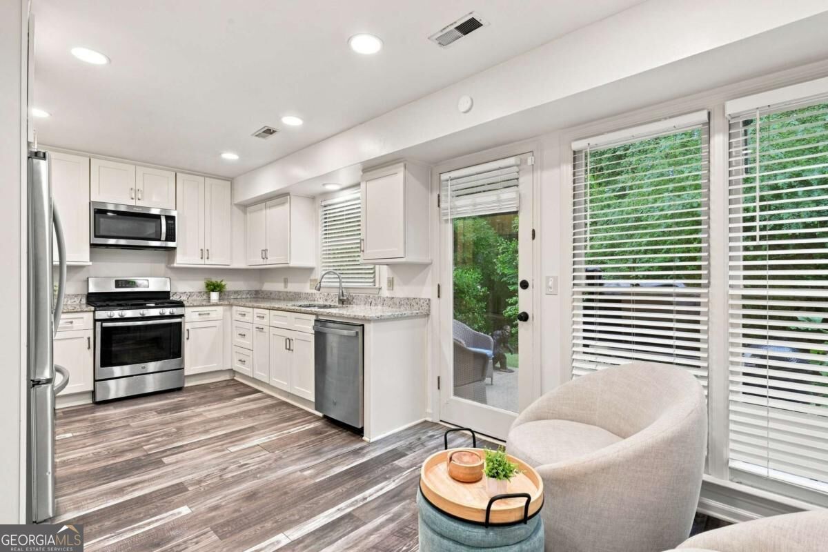 414 Roswell Green Lane