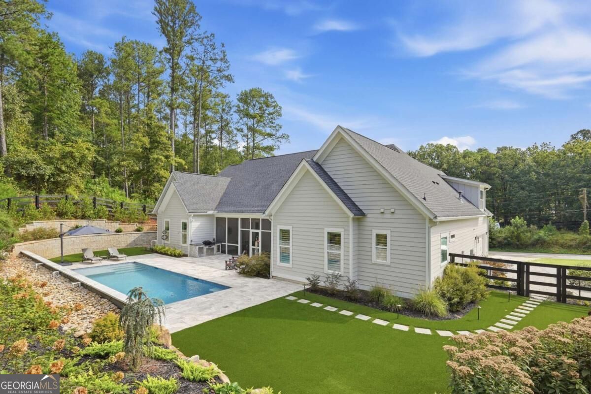 565 Mountain Road