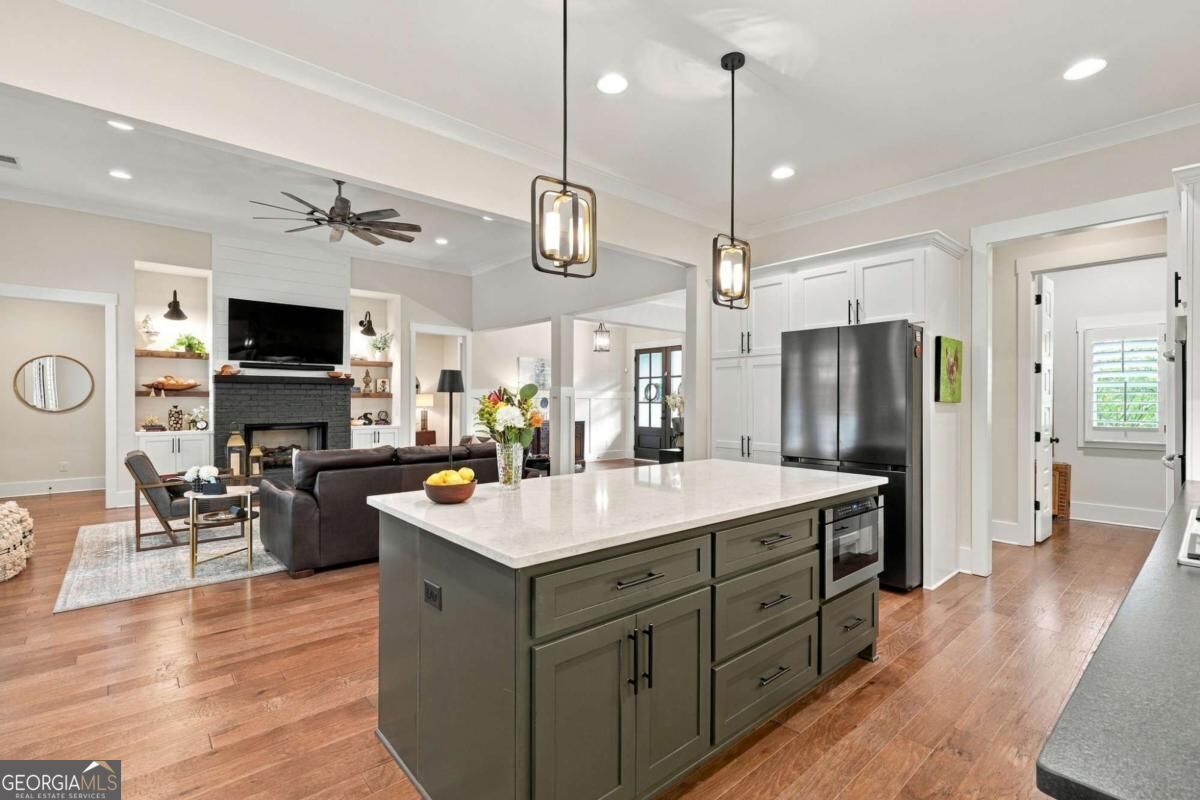 565 Mountain Road
