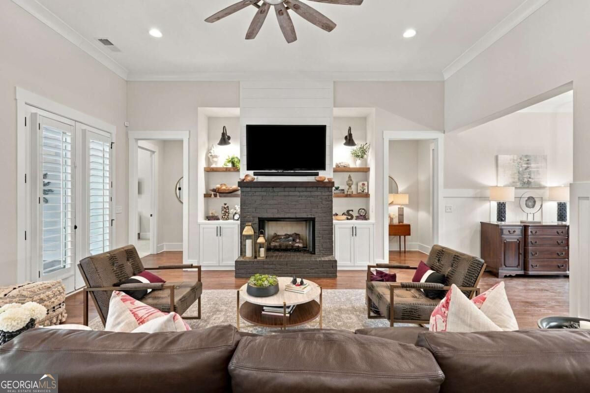 565 Mountain Road