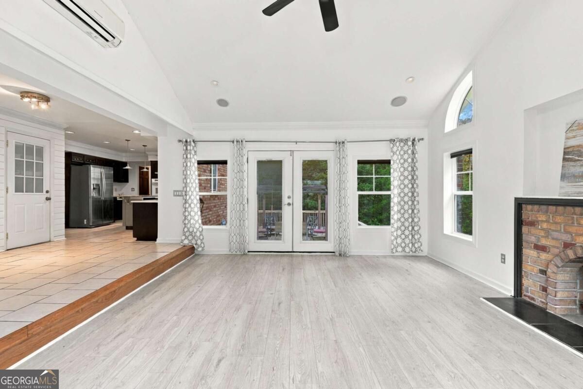 5291 Manhasset Cove