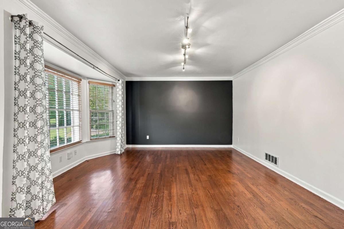 5291 Manhasset Cove