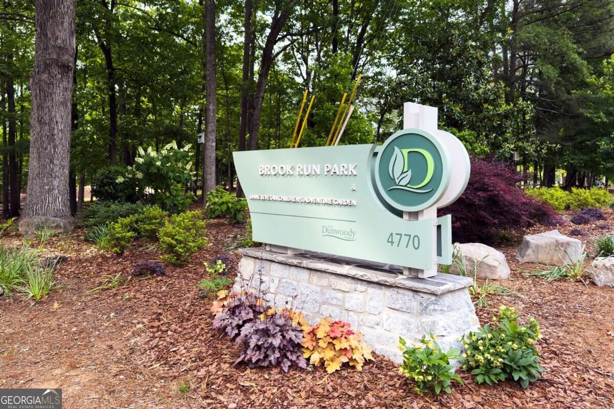 5291 Manhasset Cove