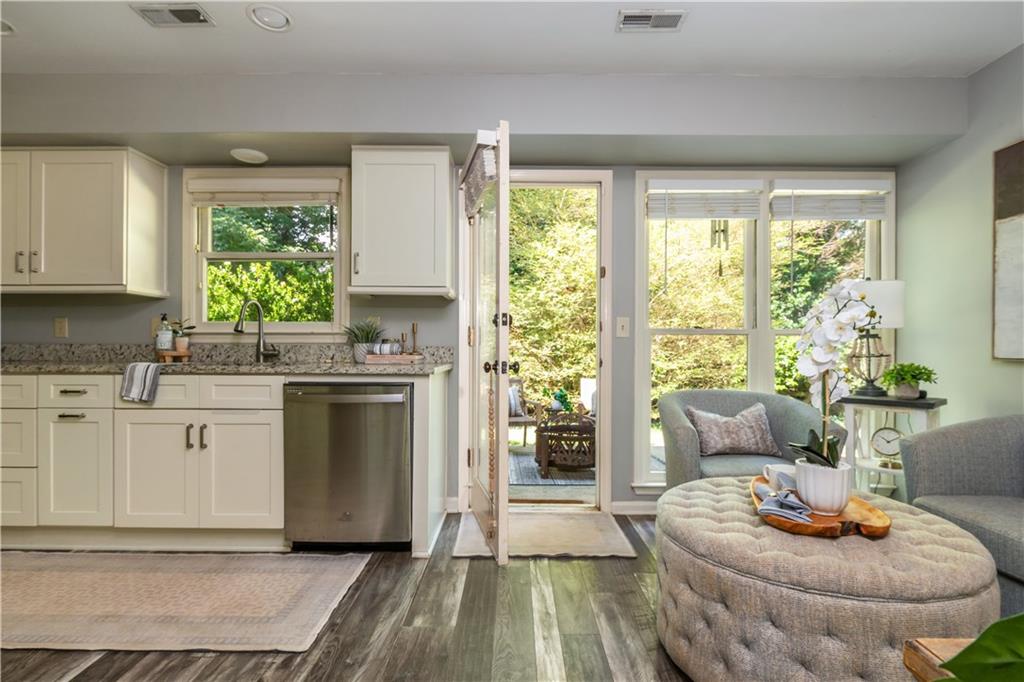 414 Roswell Green Lane