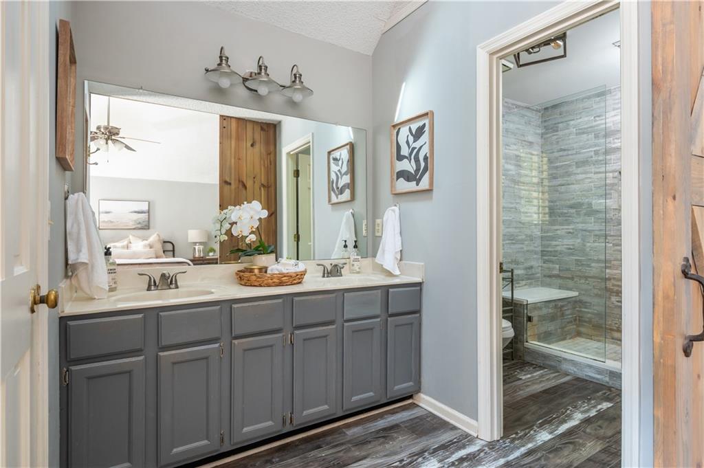 414 Roswell Green Lane