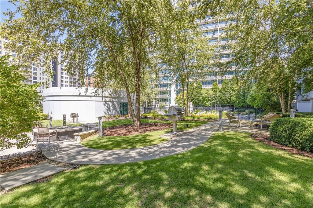 950 W Peachtree Street NW Unit 802