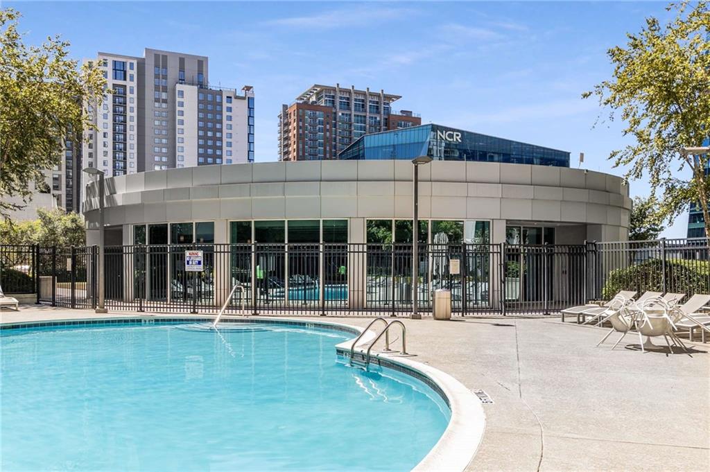 950 W Peachtree Street NW Unit 802
