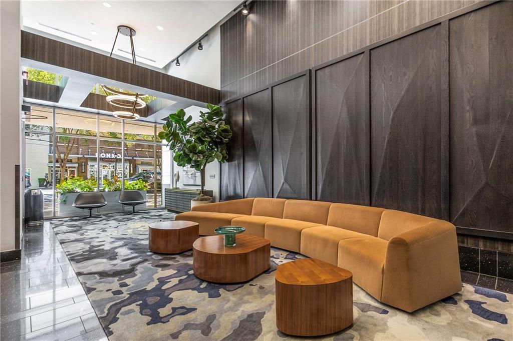 950 W Peachtree Street NW Unit 802