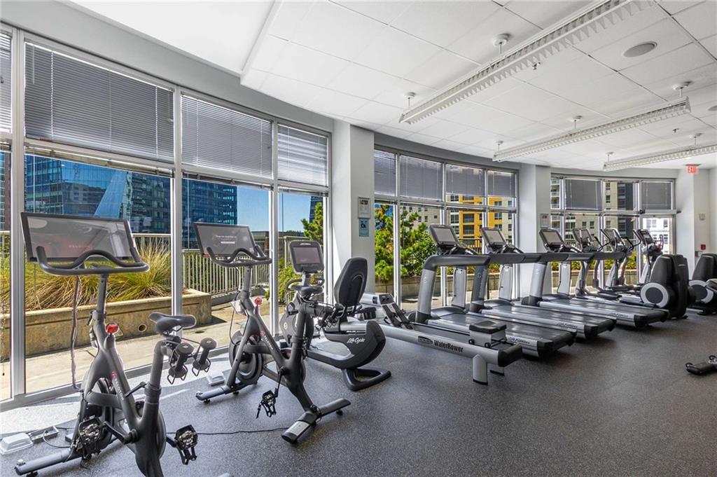 950 W Peachtree Street NW Unit 802
