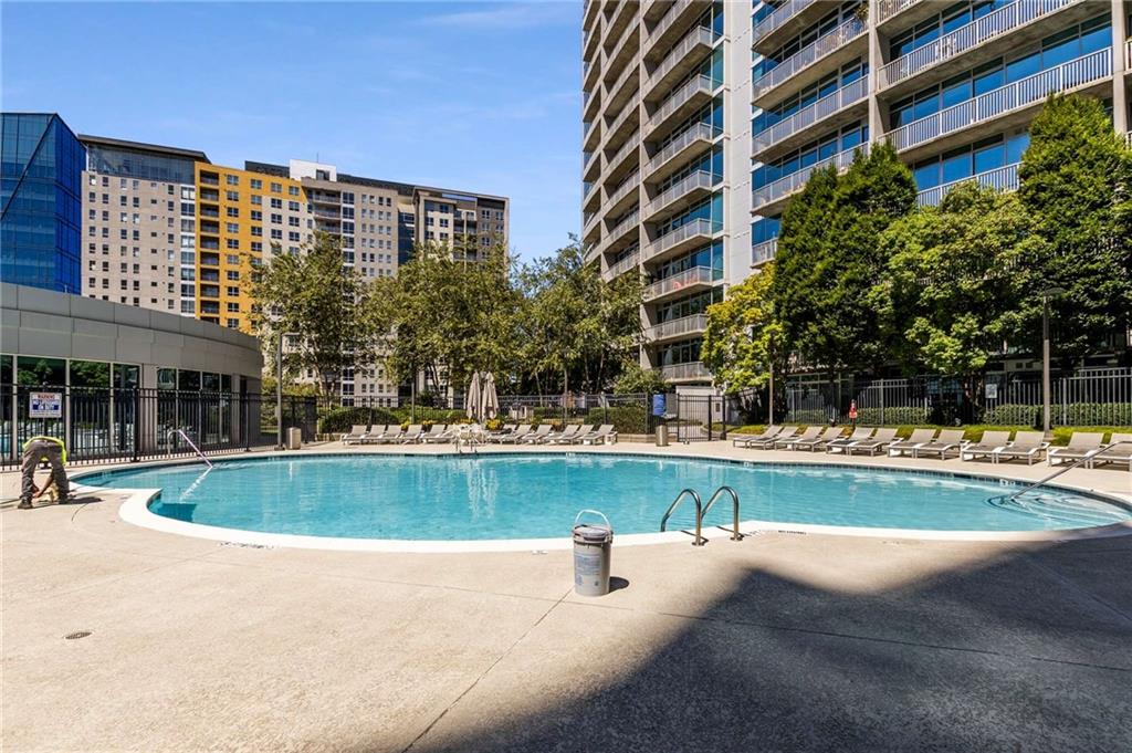 950 W Peachtree Street NW Unit 802