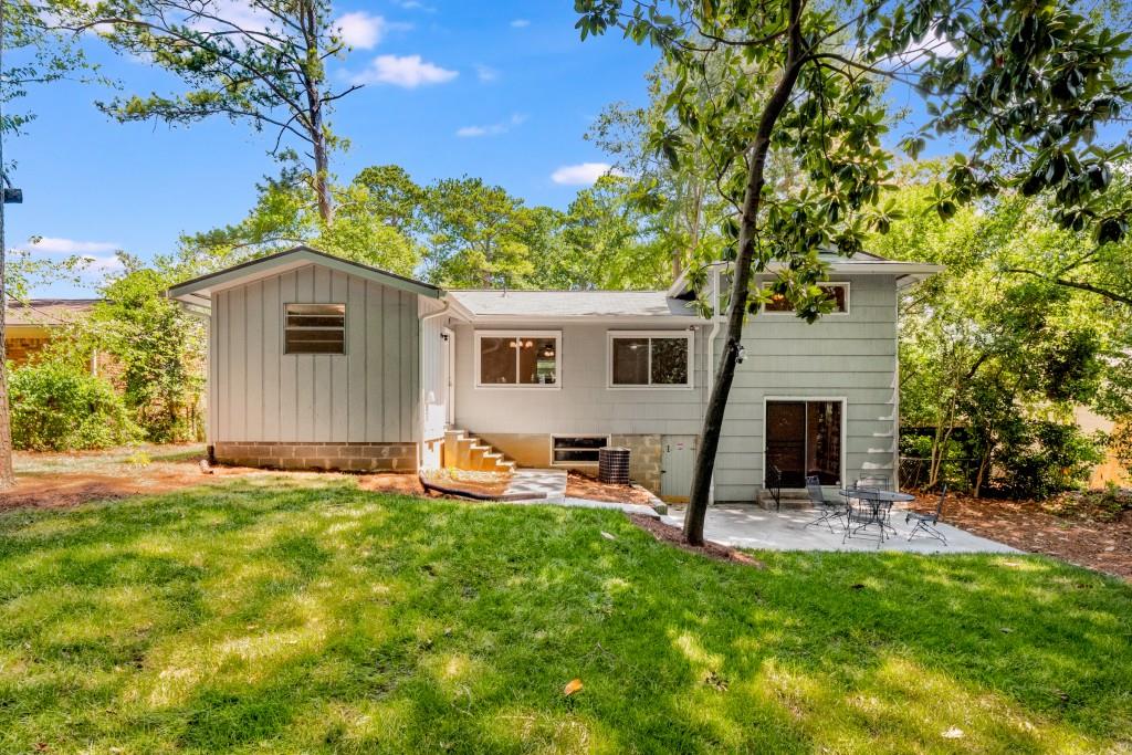 2563 Beverly Hills Drive