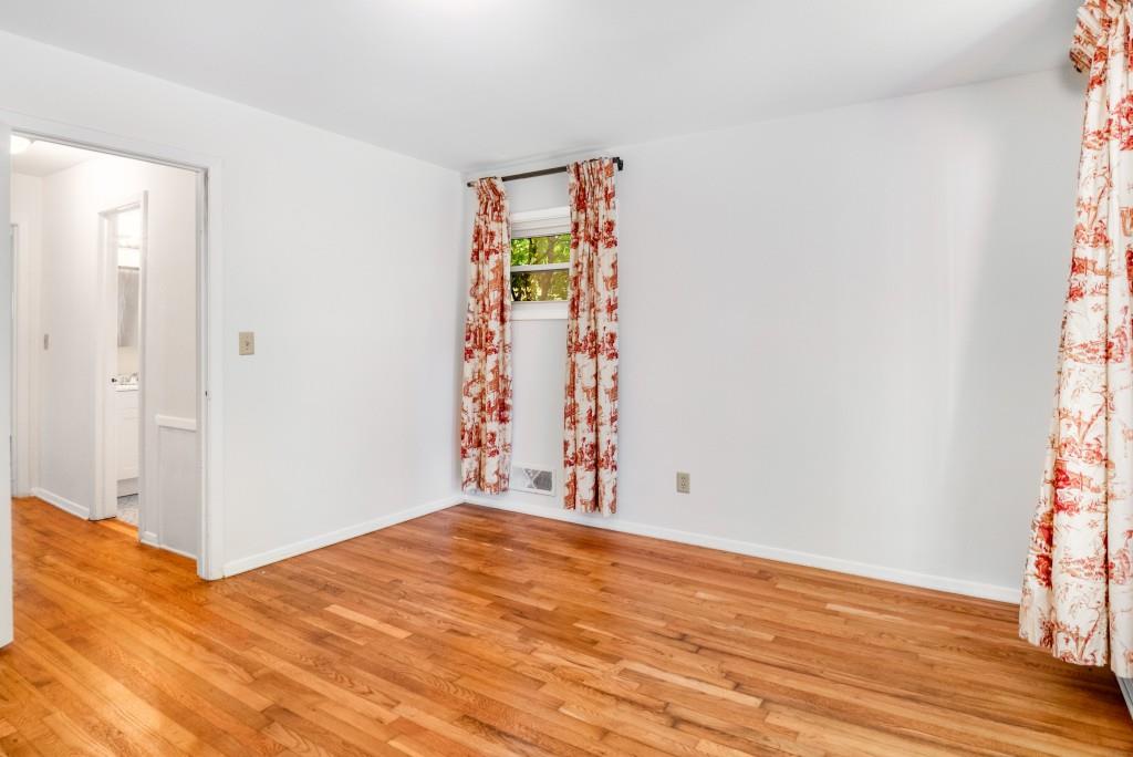 2563 Beverly Hills Drive