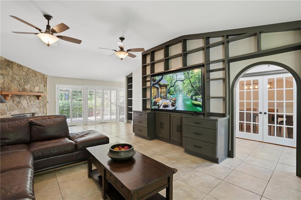 1180 Saint Andrews Circle
