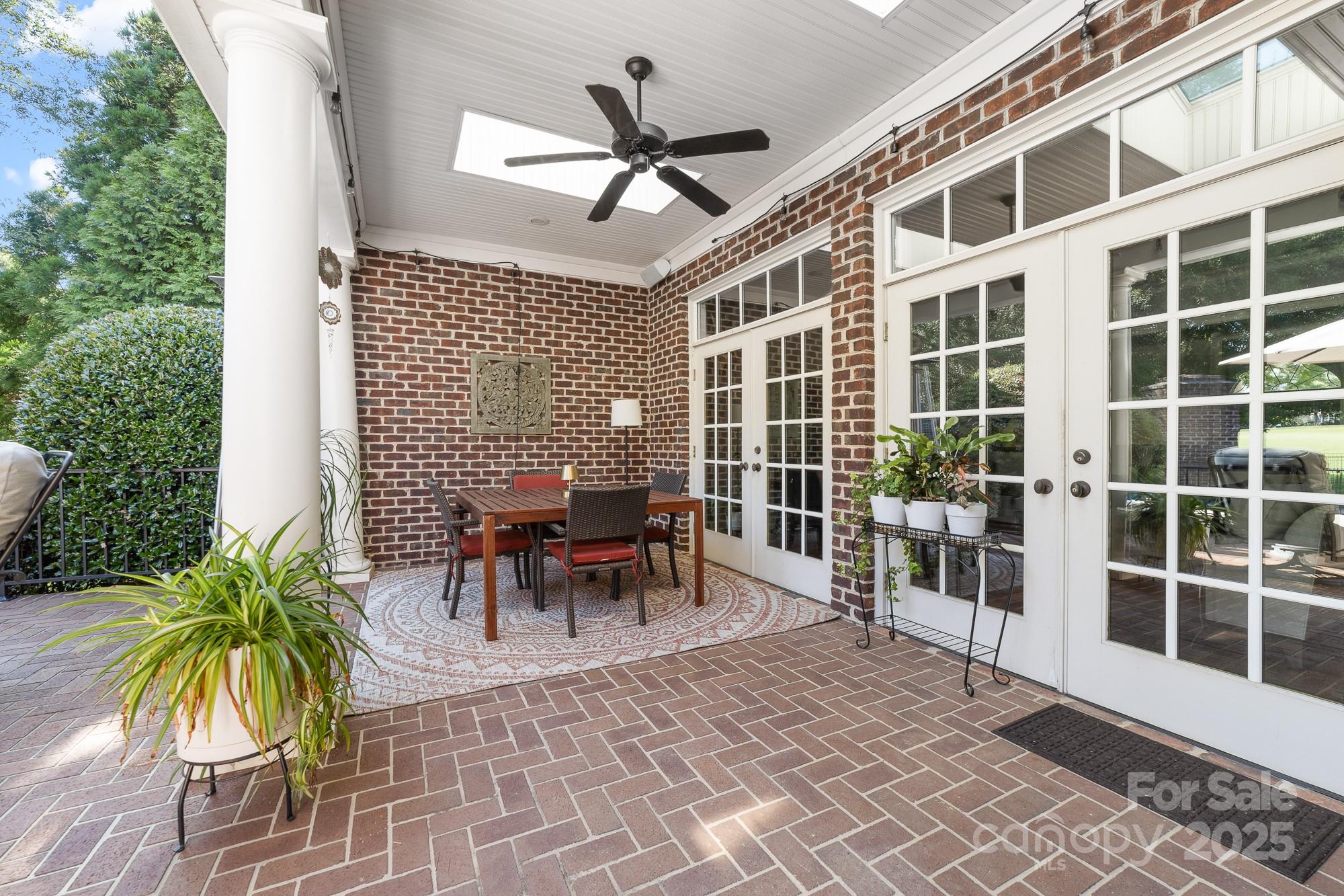 200 Galey Ridge
