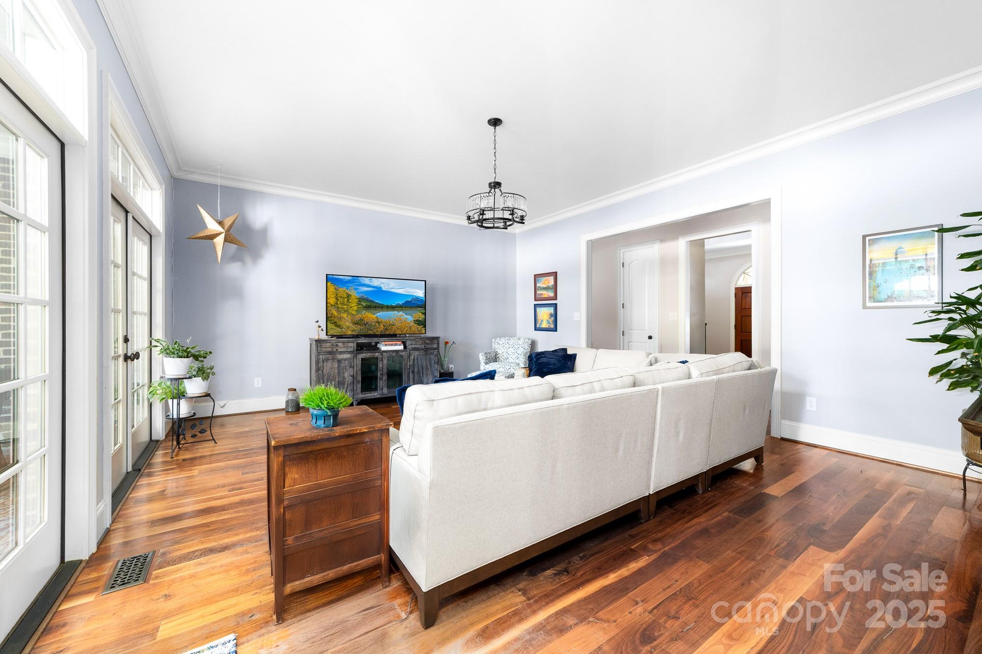 200 Galey Ridge