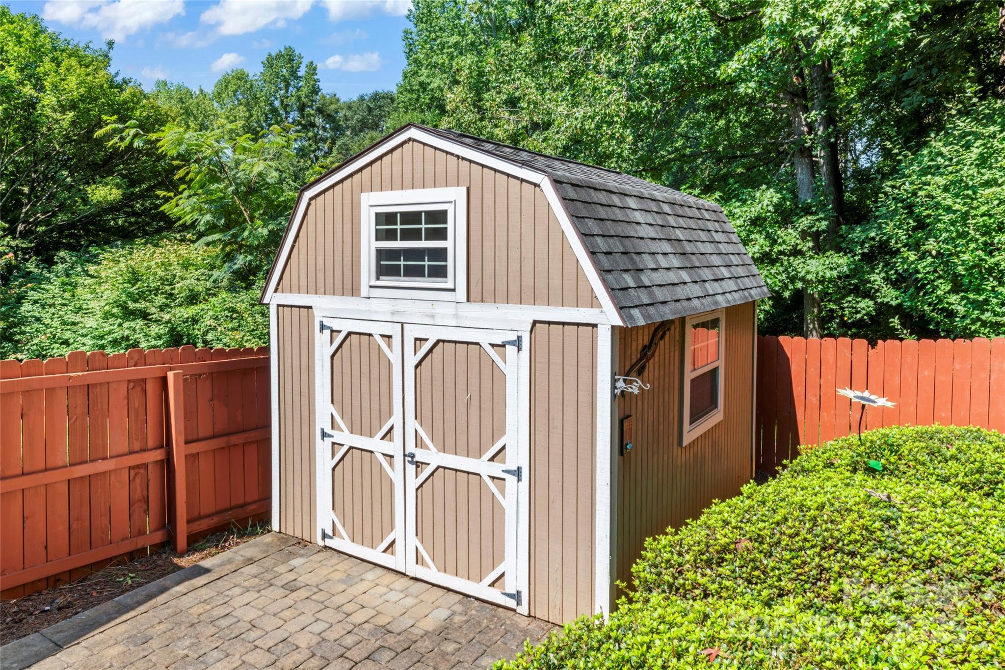 4210 Patriots Way Unit: 9