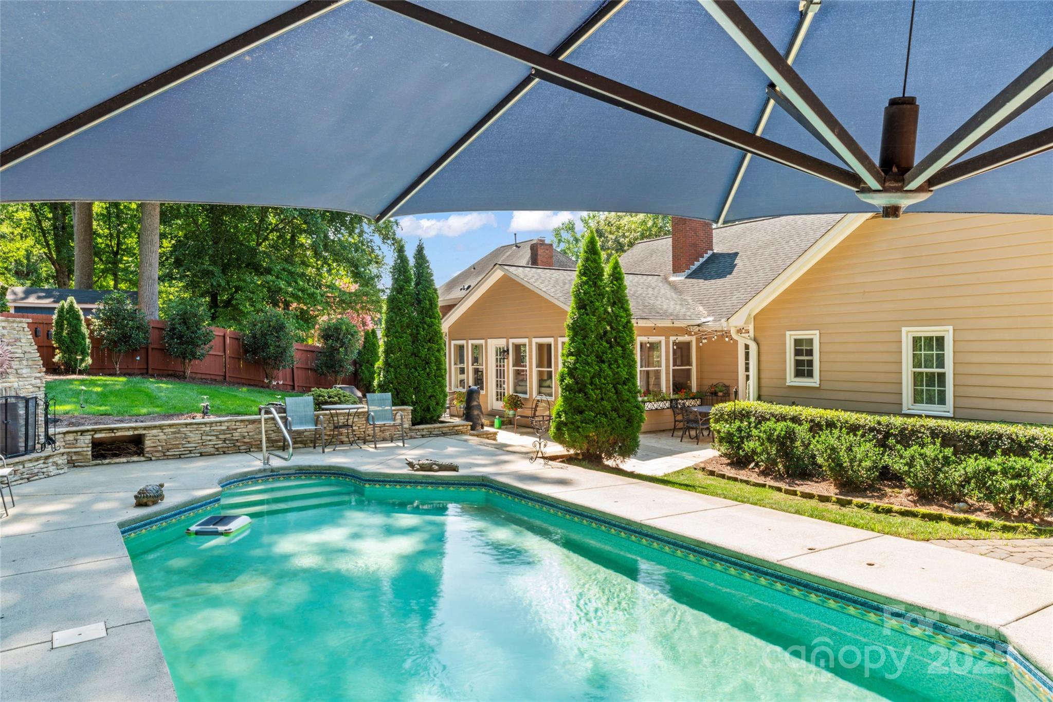 4210 Patriots Way Unit: 9