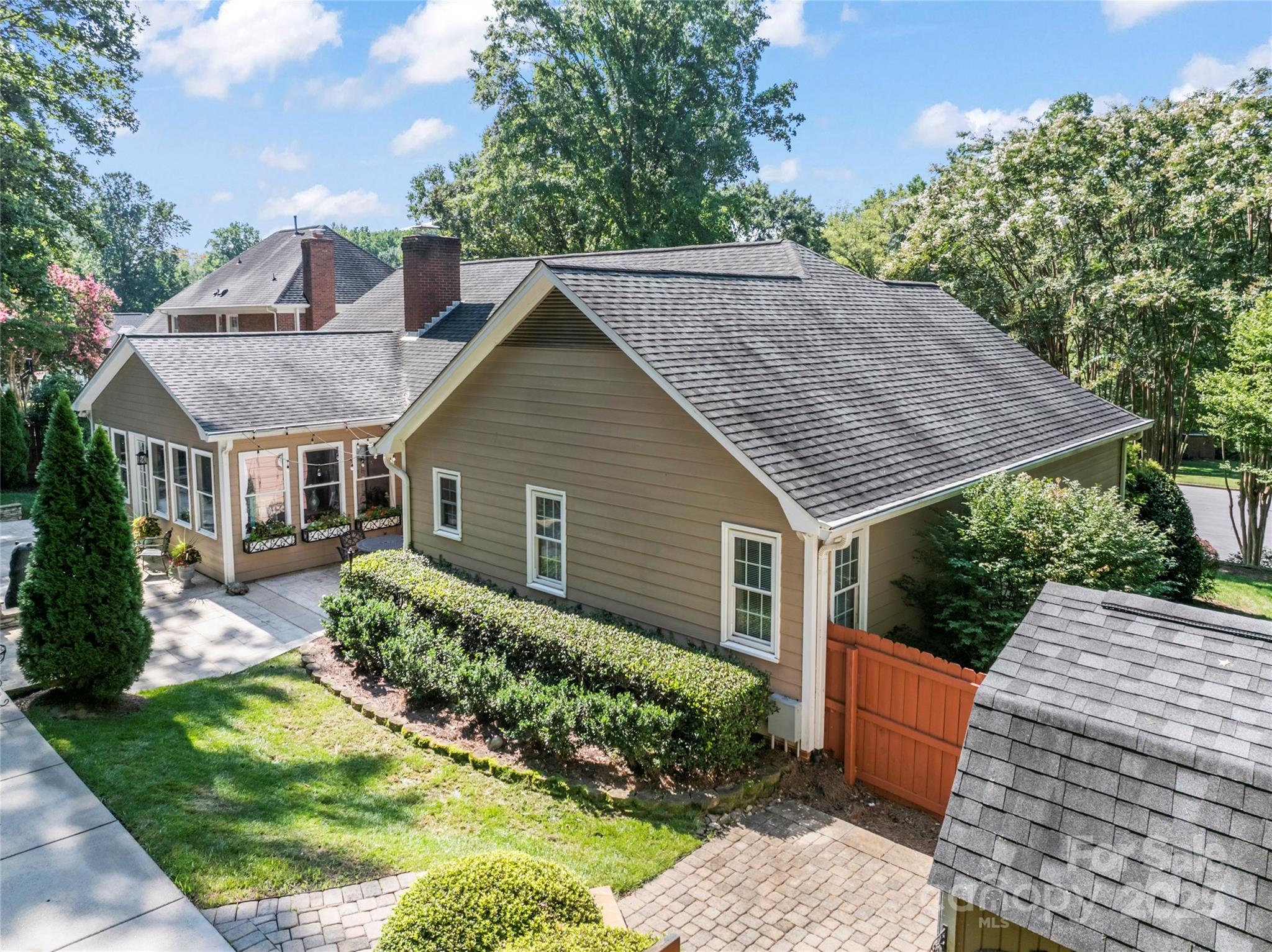 4210 Patriots Way Unit: 9