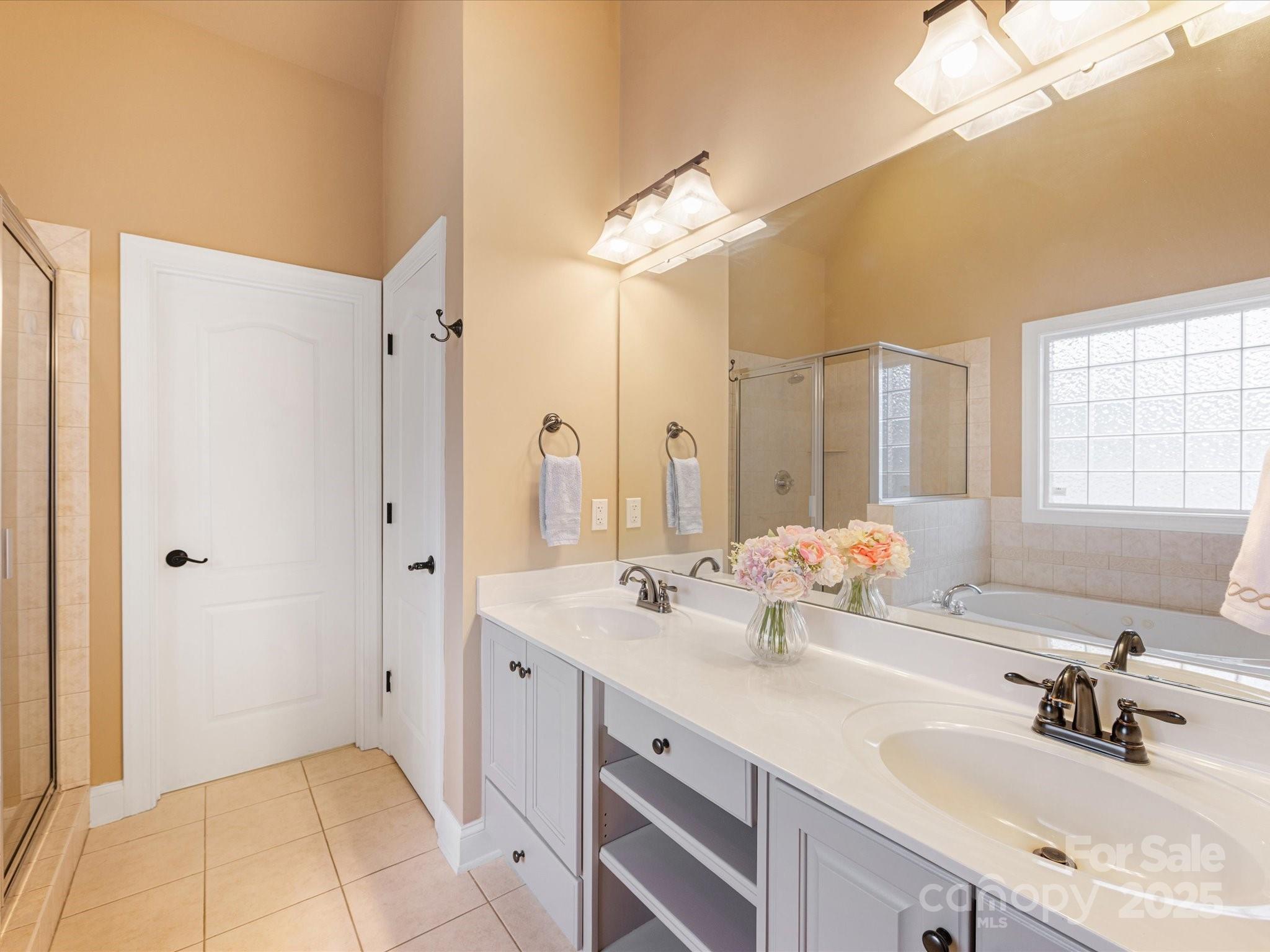 5060 Cramer Woods Drive