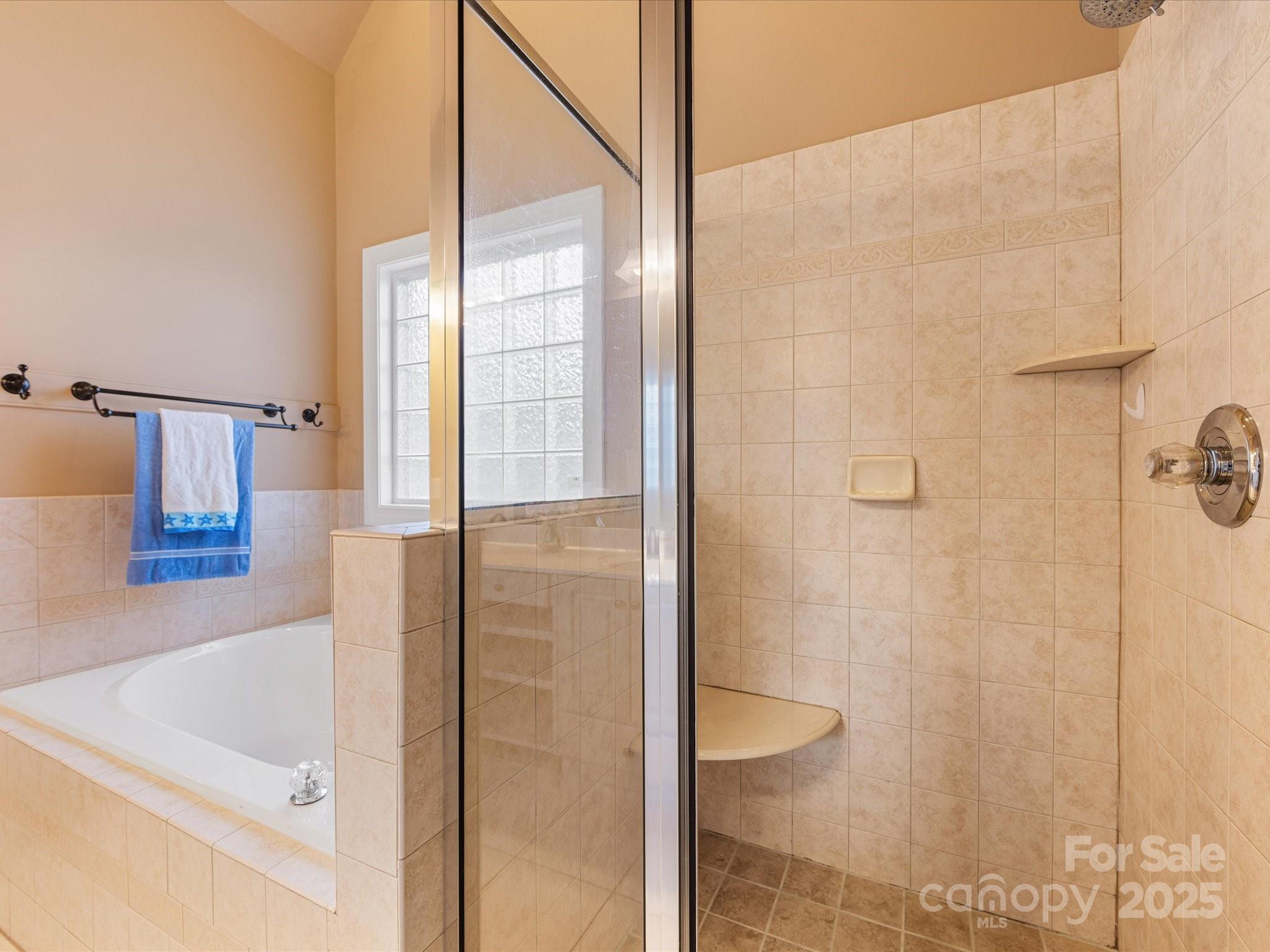 5060 Cramer Woods Drive