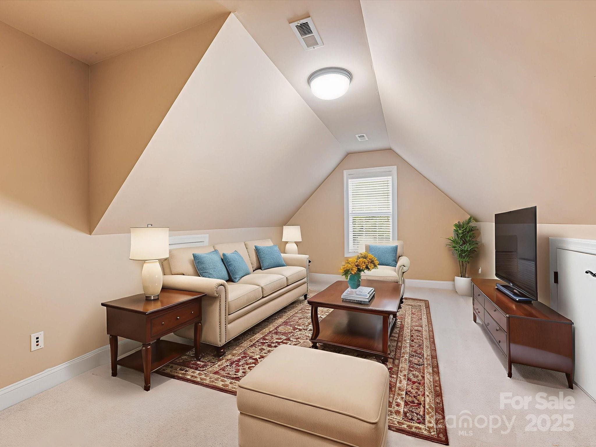 5060 Cramer Woods Drive