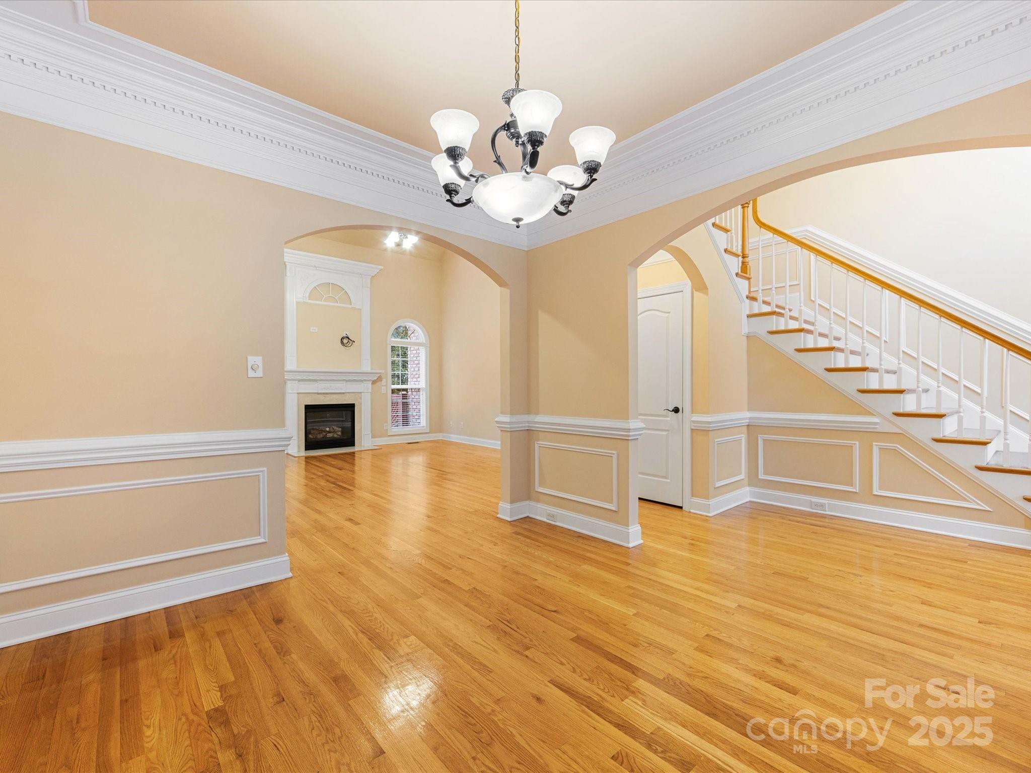 5060 Cramer Woods Drive