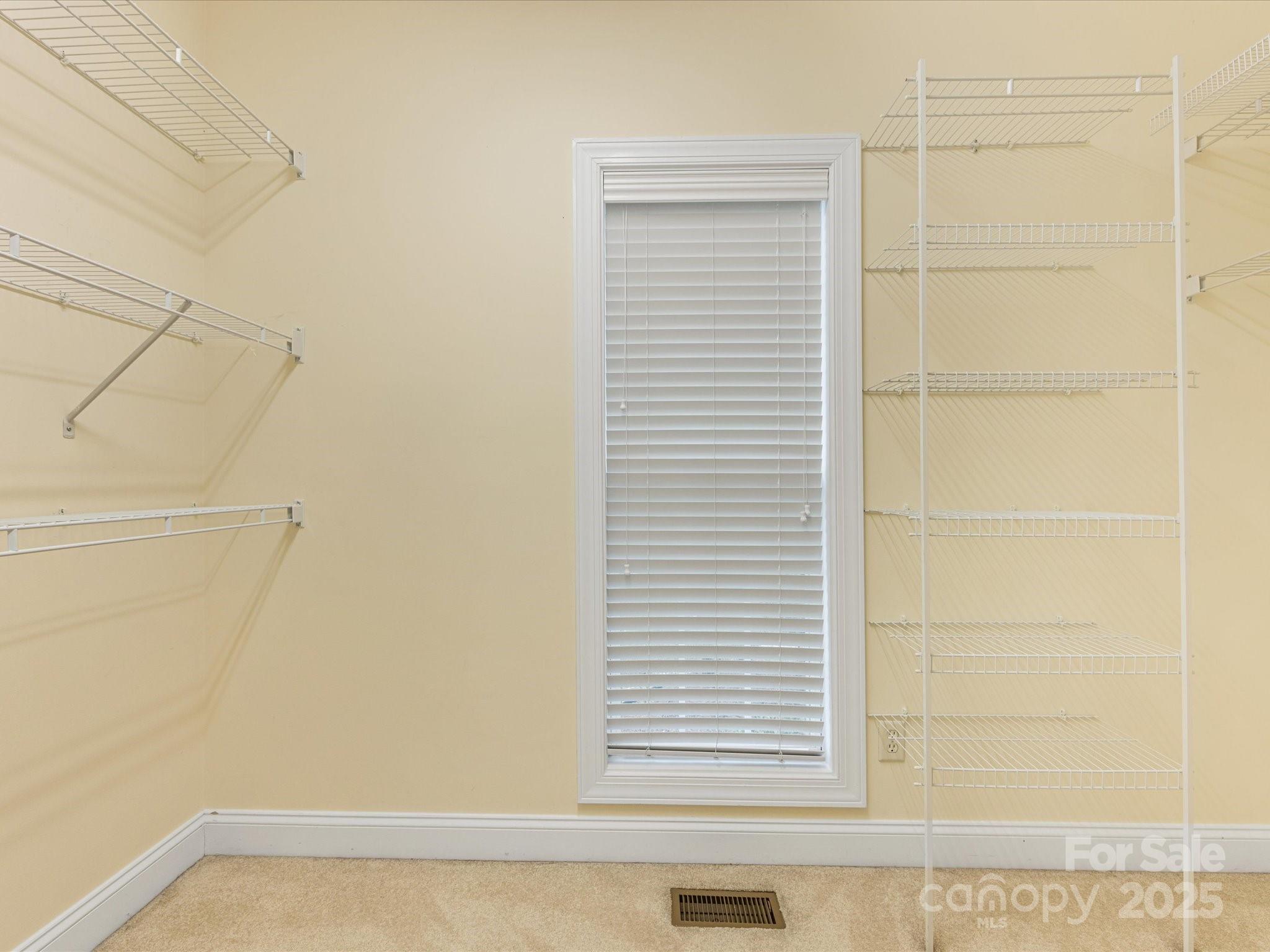 5060 Cramer Woods Drive