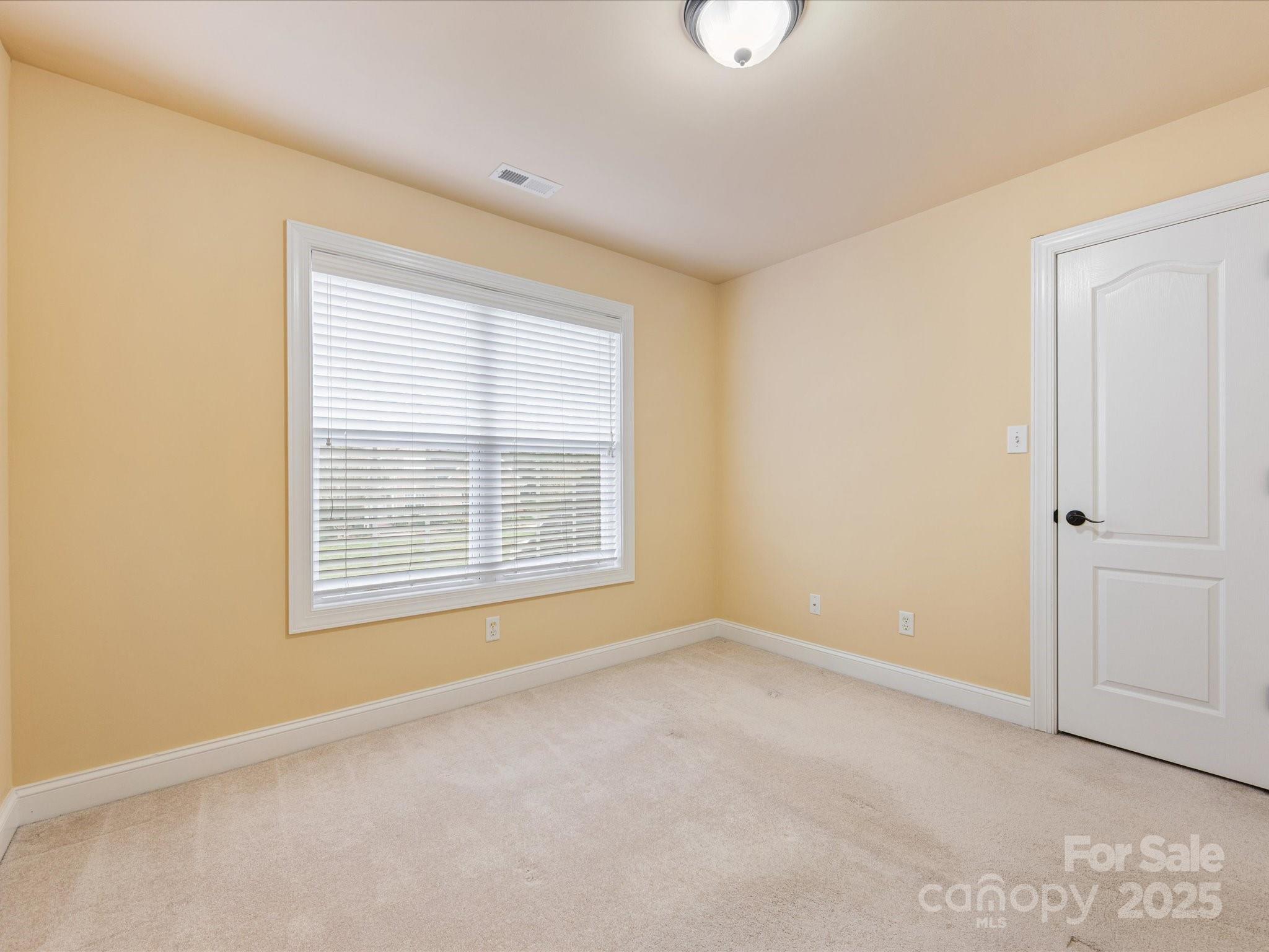 5060 Cramer Woods Drive