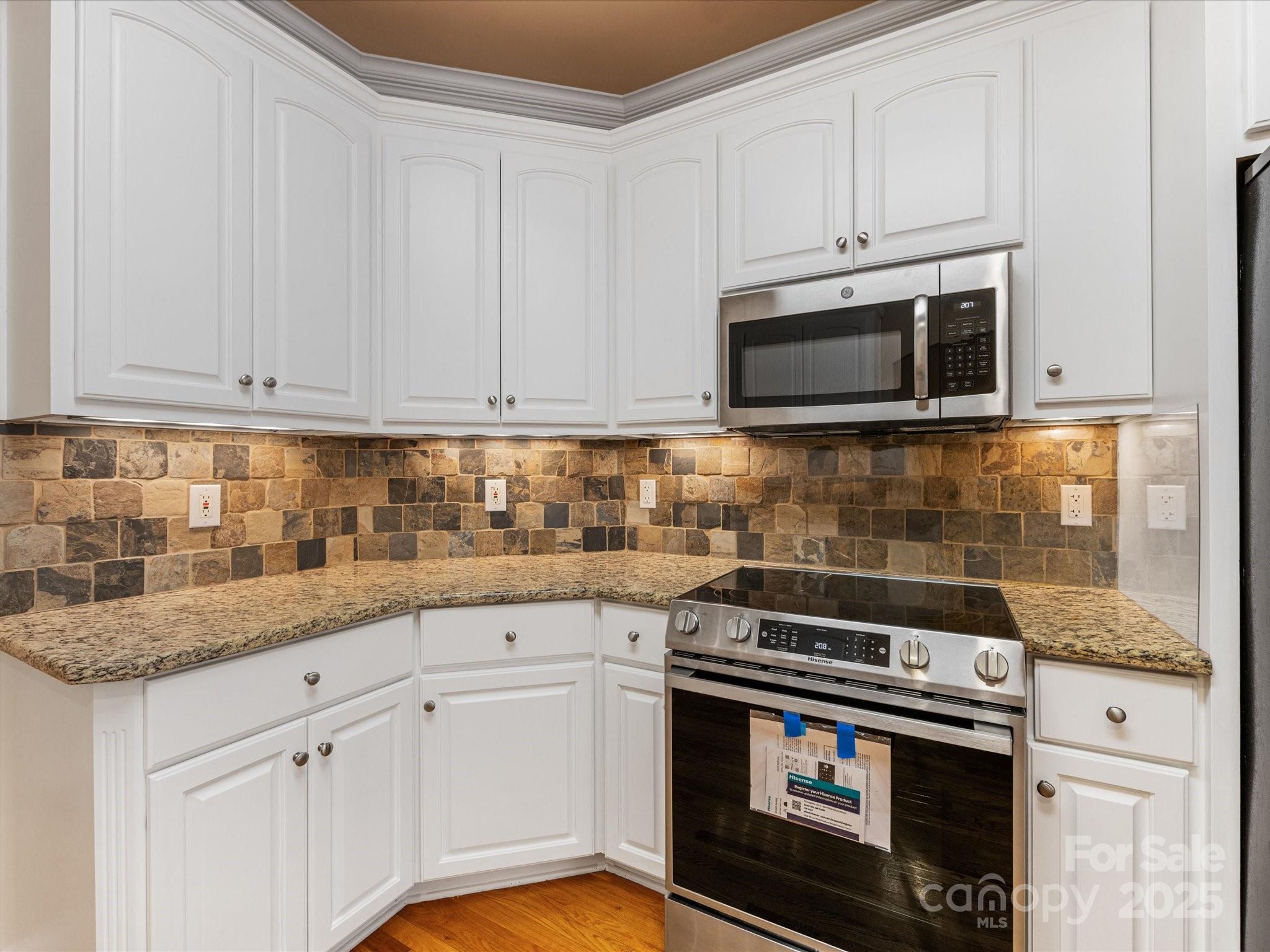 5060 Cramer Woods Drive