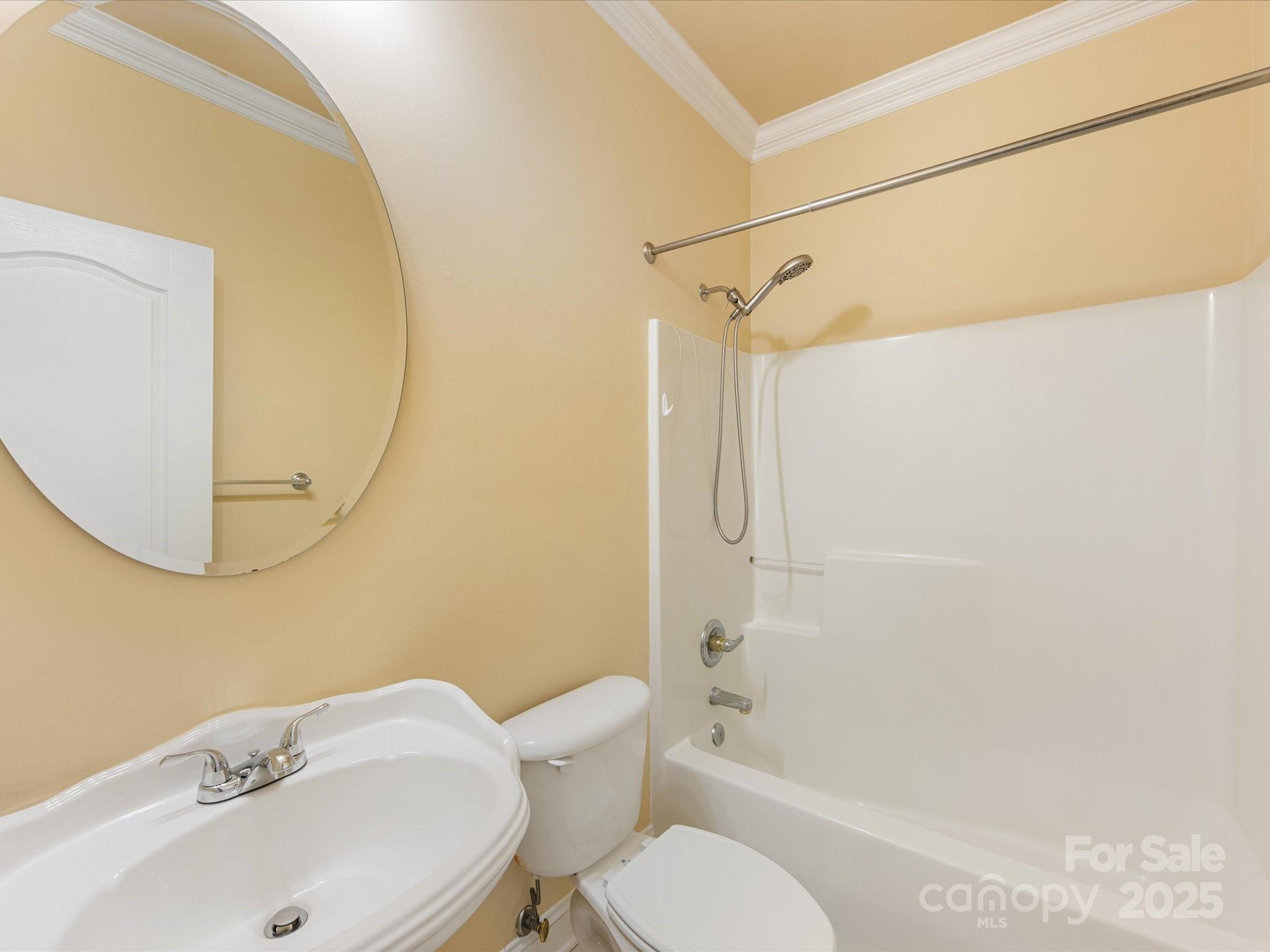 5060 Cramer Woods Drive