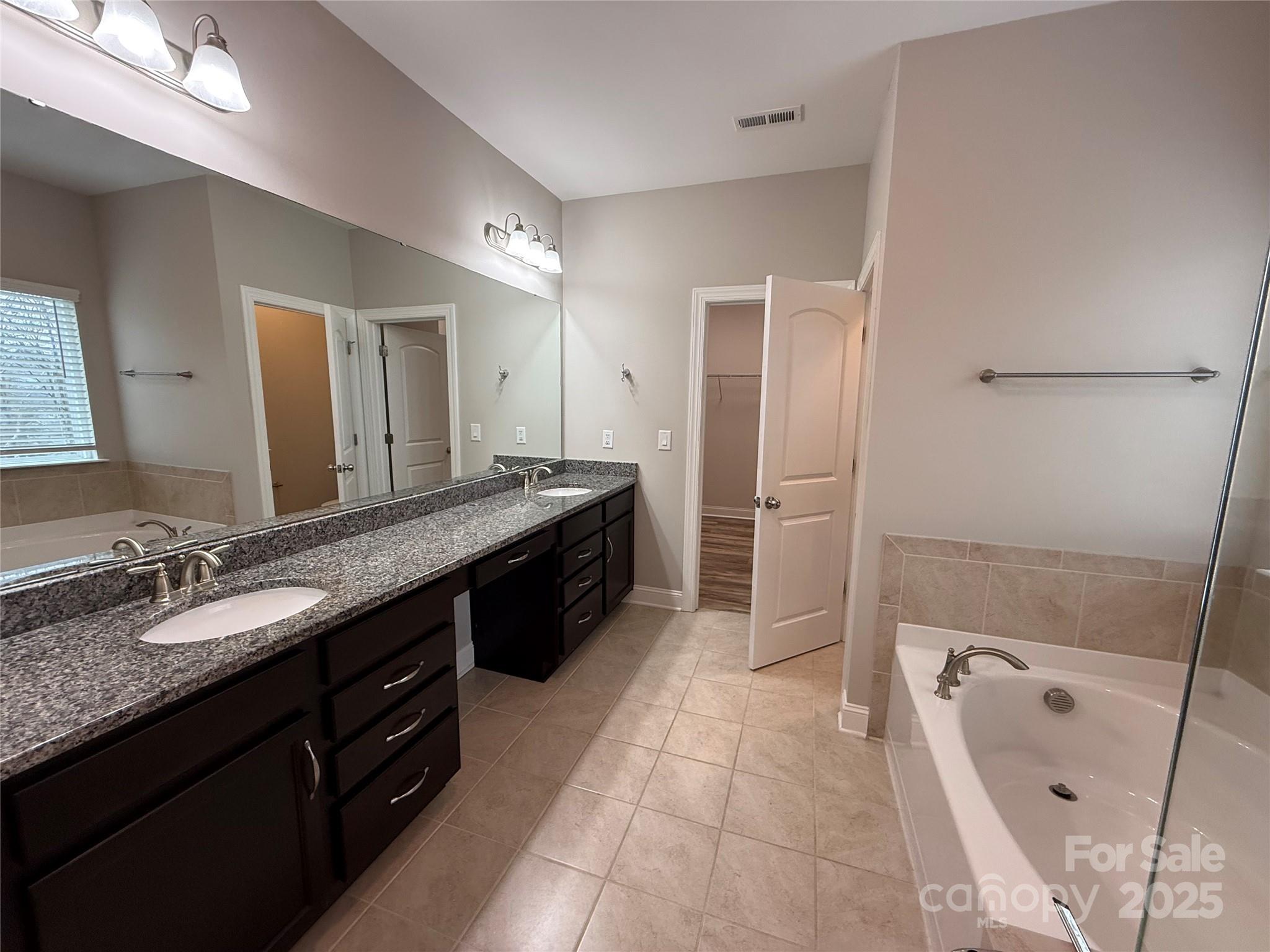 1073 Moonlight Mist Road