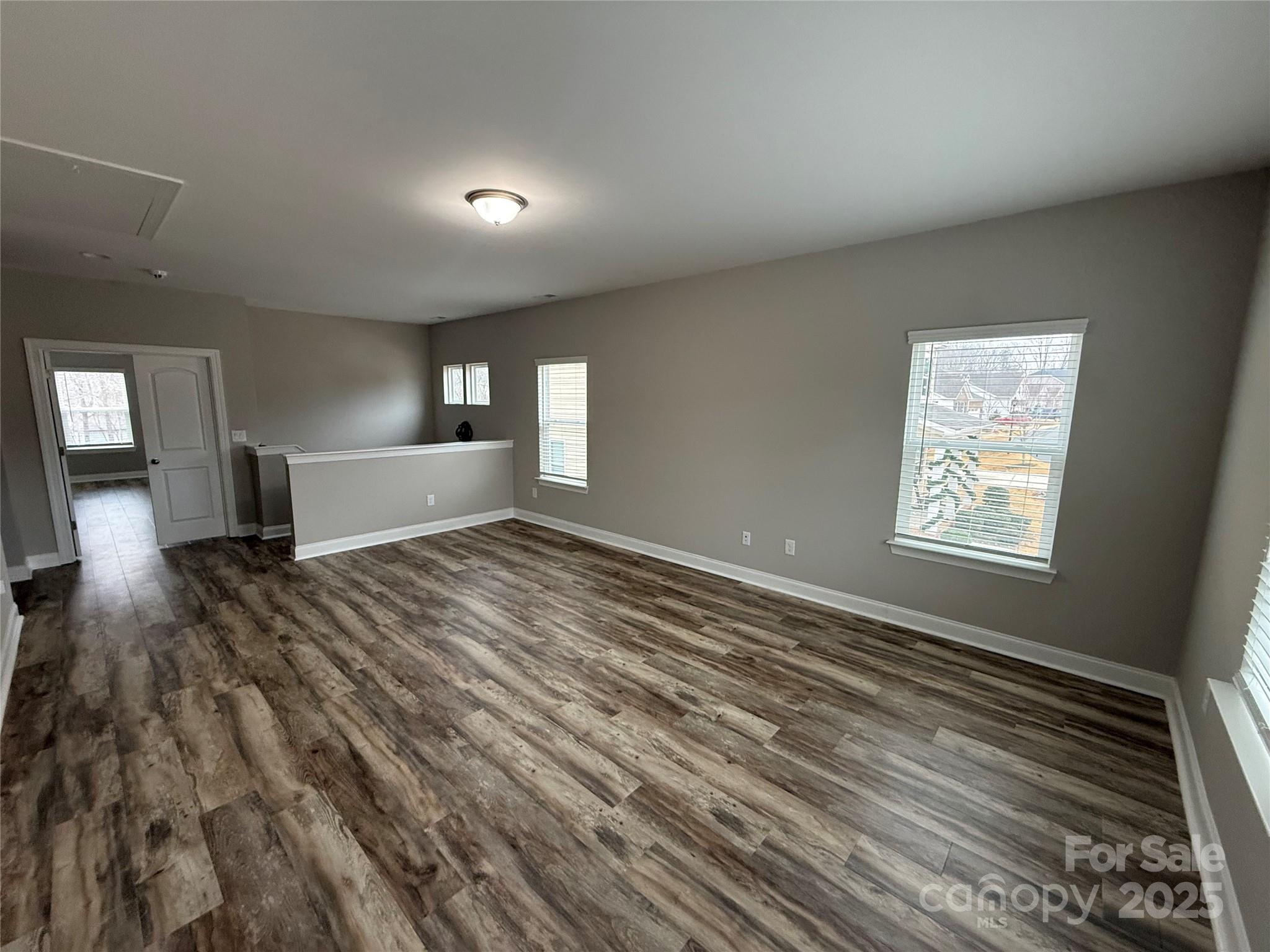 1073 Moonlight Mist Road