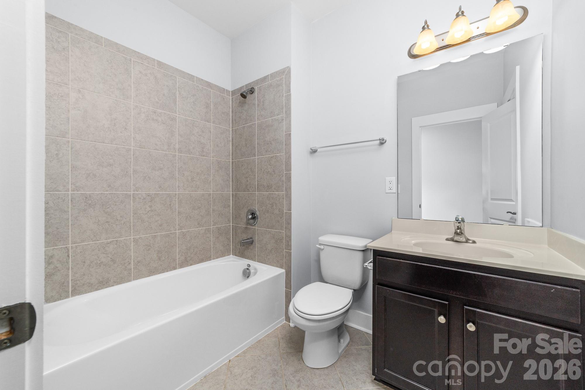 728 Lakeview Drive Unit: 109