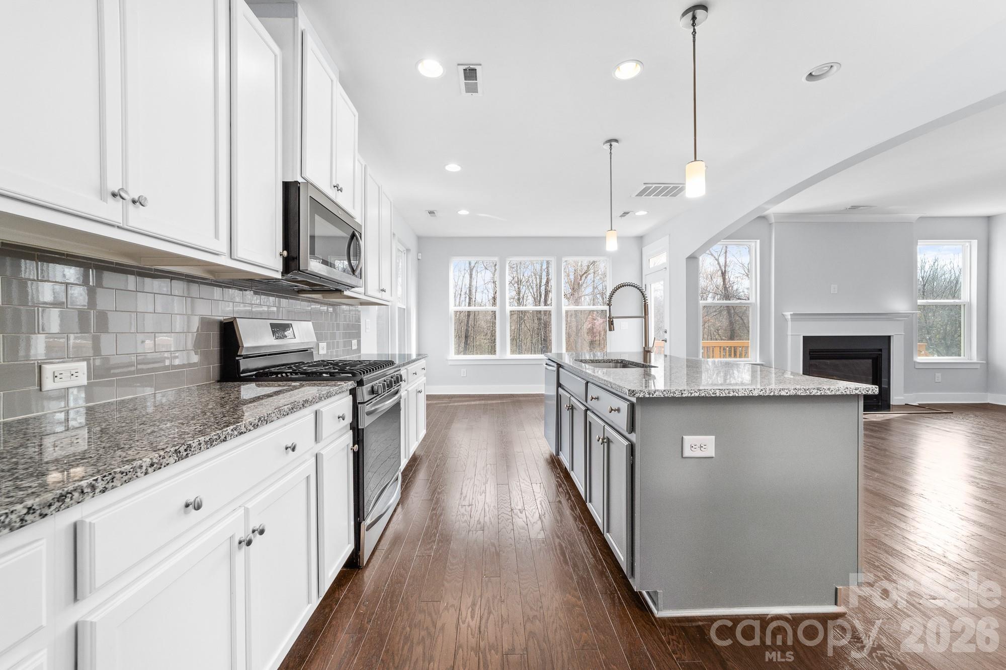 728 Lakeview Drive Unit: 109