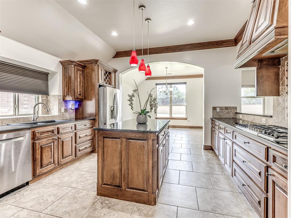 15113 Crystal Trail