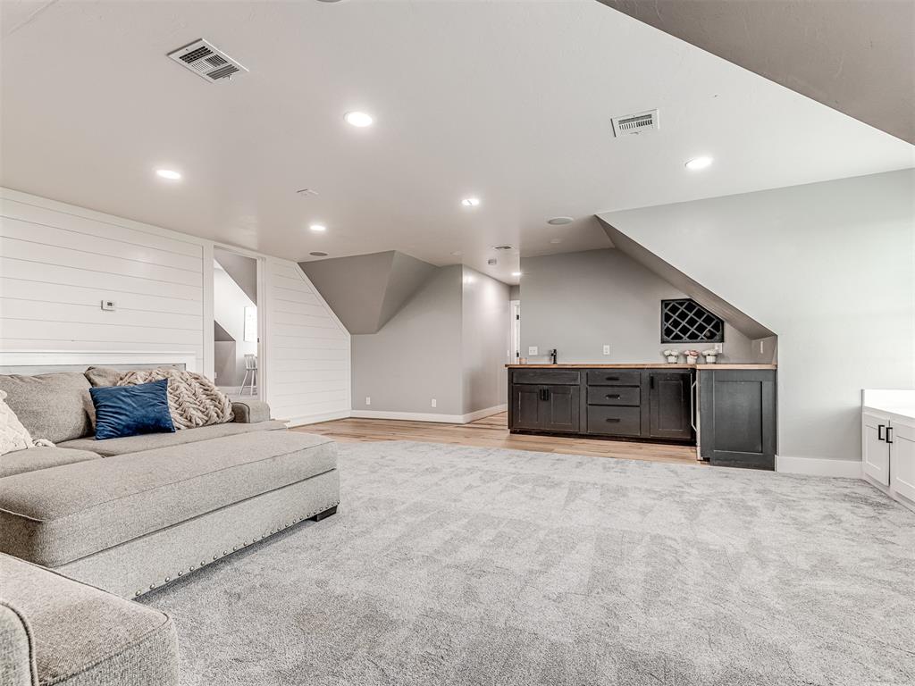 4524 Crestmere Lane