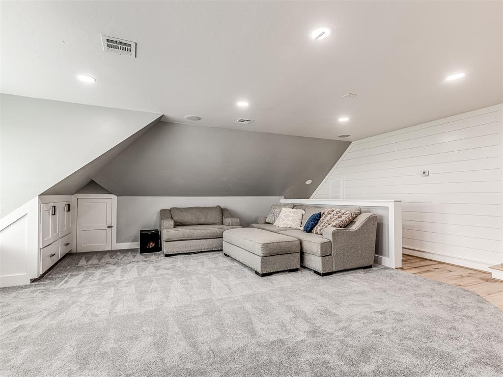 4524 Crestmere Lane