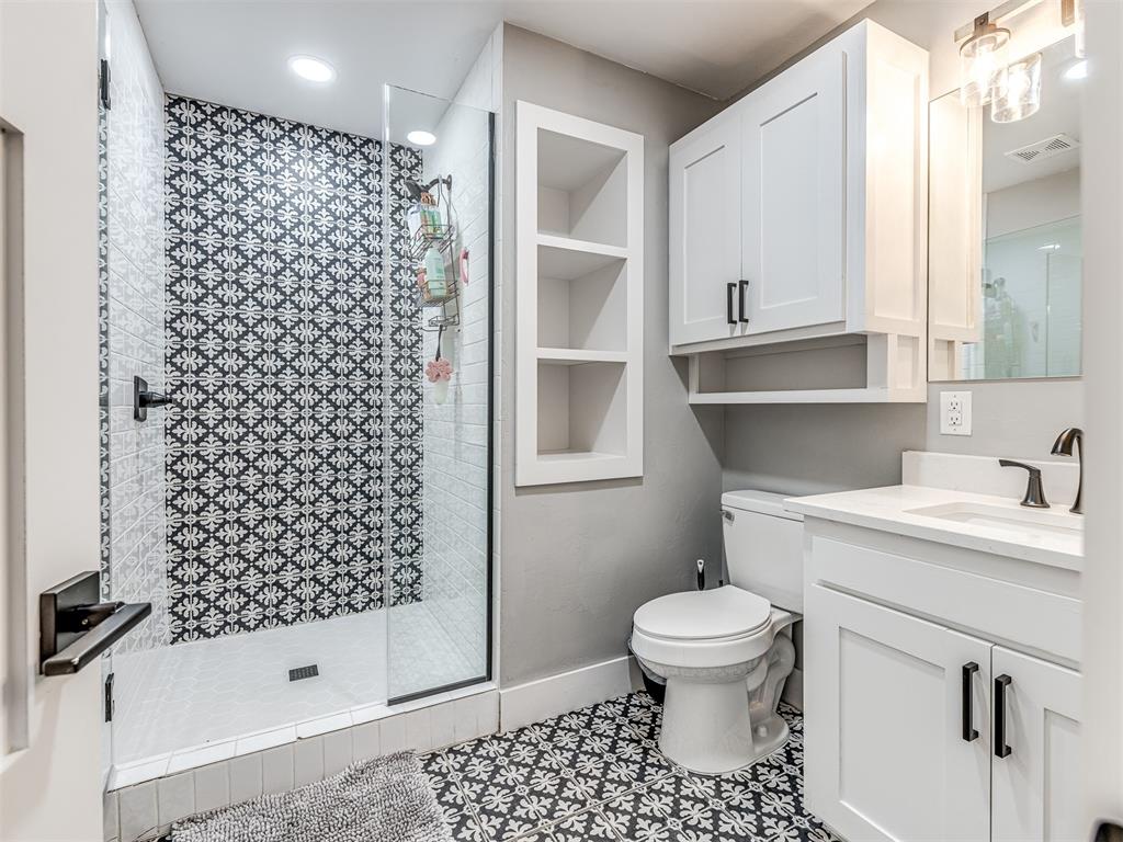 4524 Crestmere Lane
