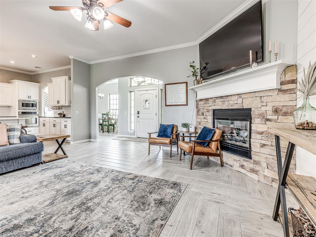 4524 Crestmere Lane