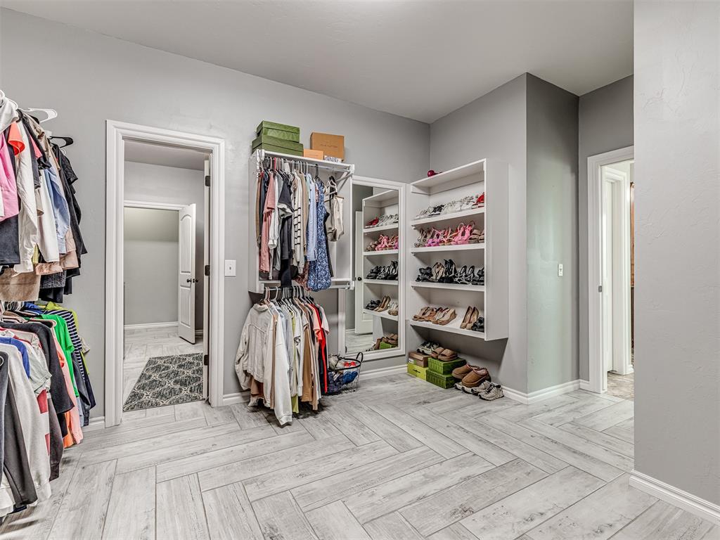 4524 Crestmere Lane