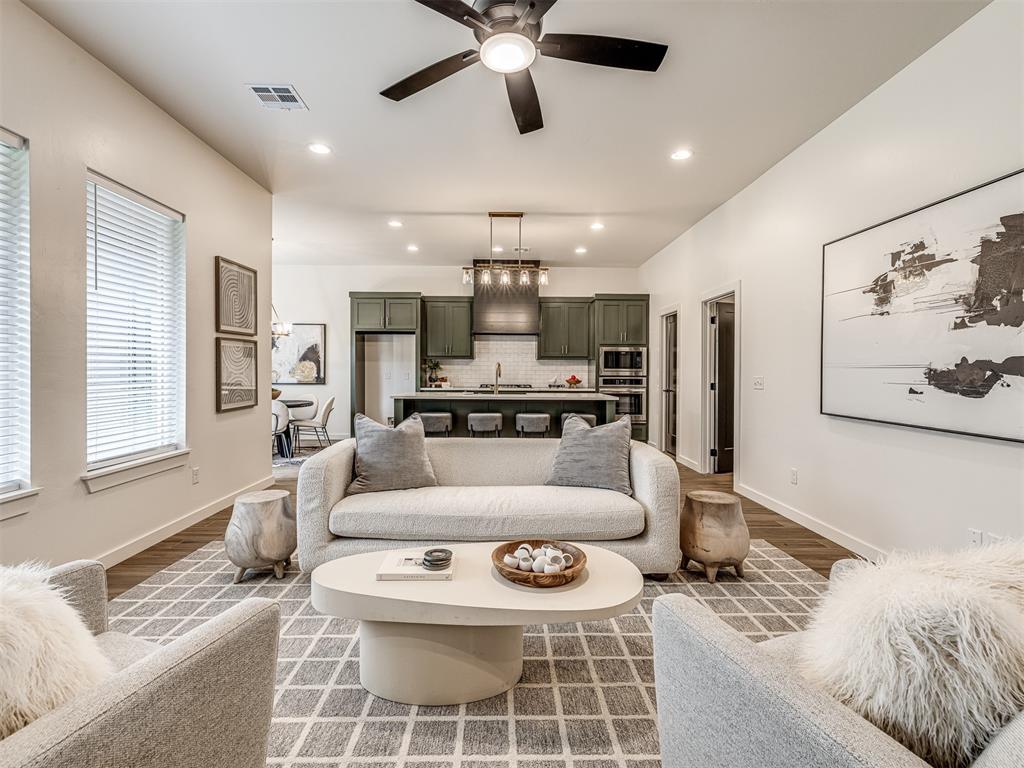 2241 Santa Monica Street