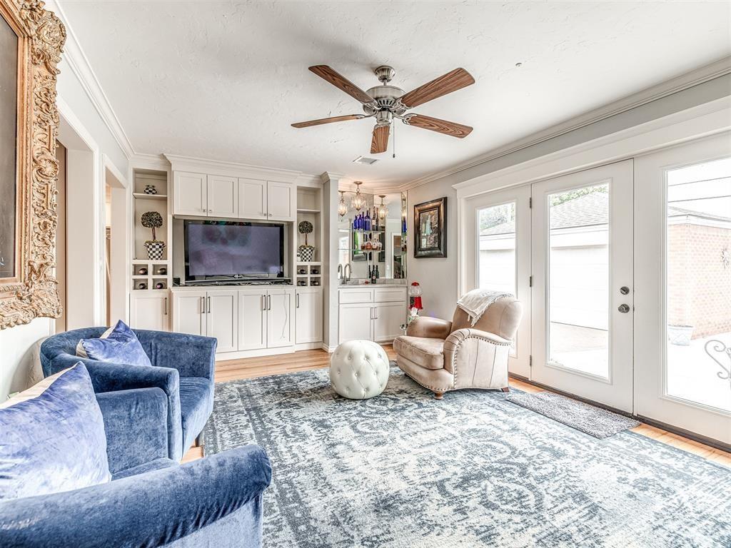 1109 Bedford Drive