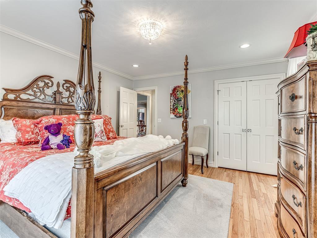 1109 Bedford Drive