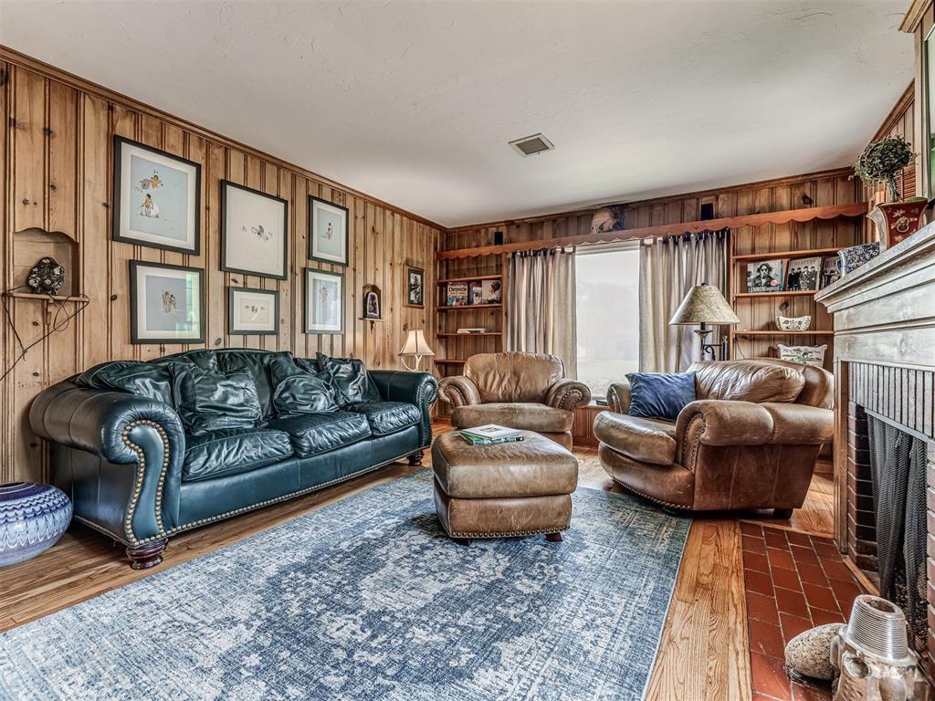 1109 Bedford Drive