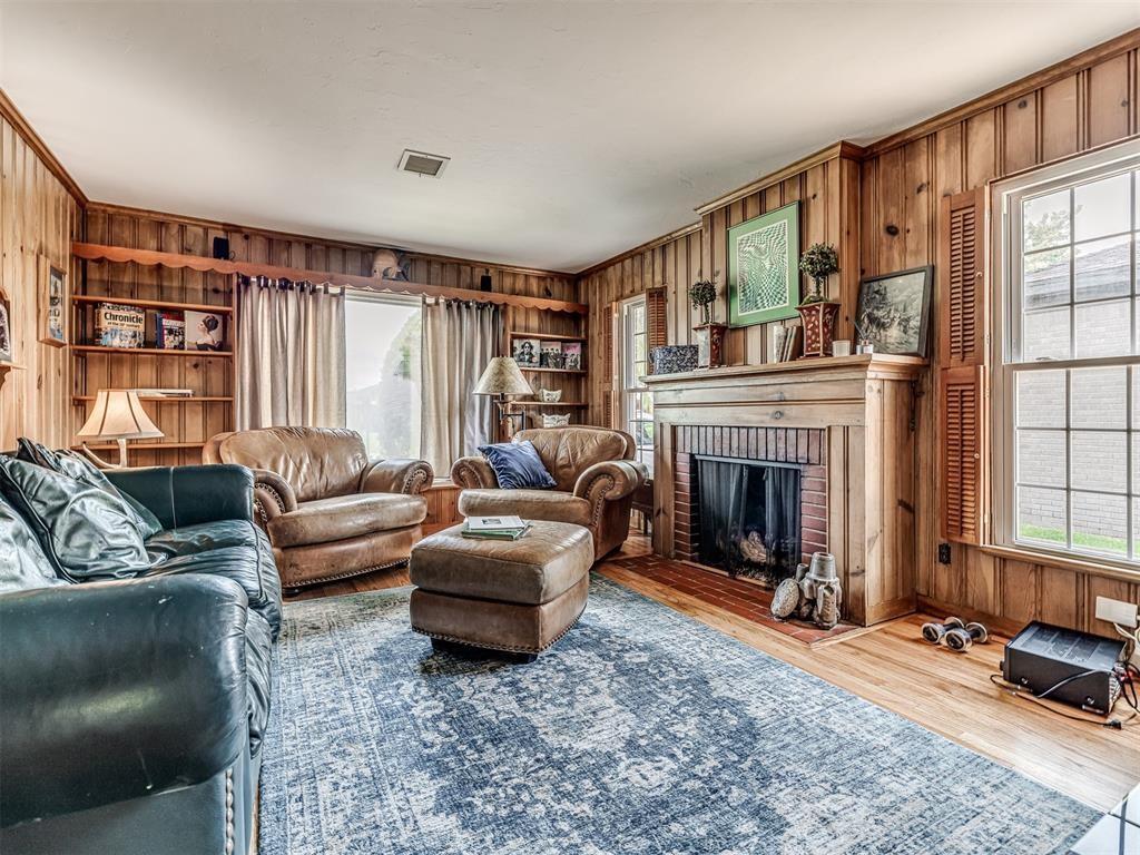 1109 Bedford Drive