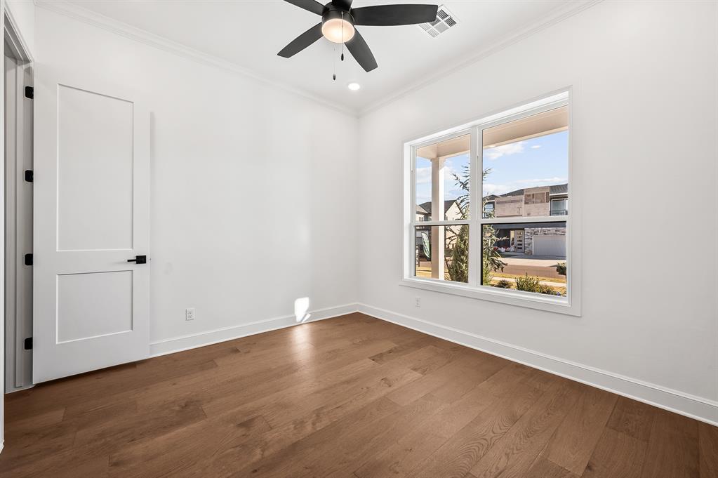 5705 NW 154th Terrace