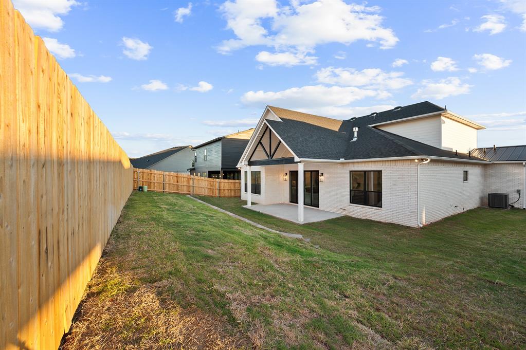 5705 NW 154th Terrace