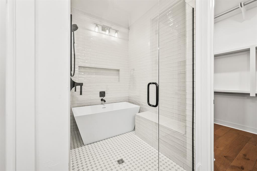 5705 NW 154th Terrace